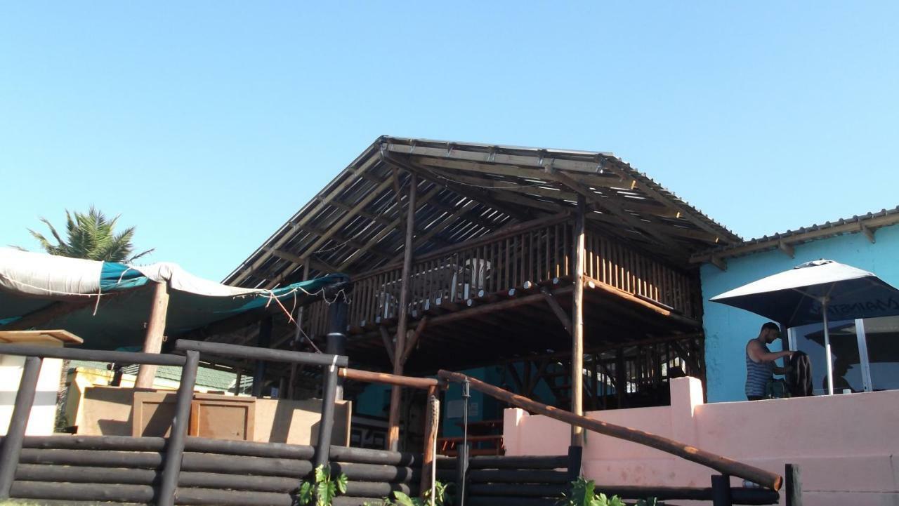 Jungle Monkey Backpackers Hostel Port Saint John's Exterior photo
